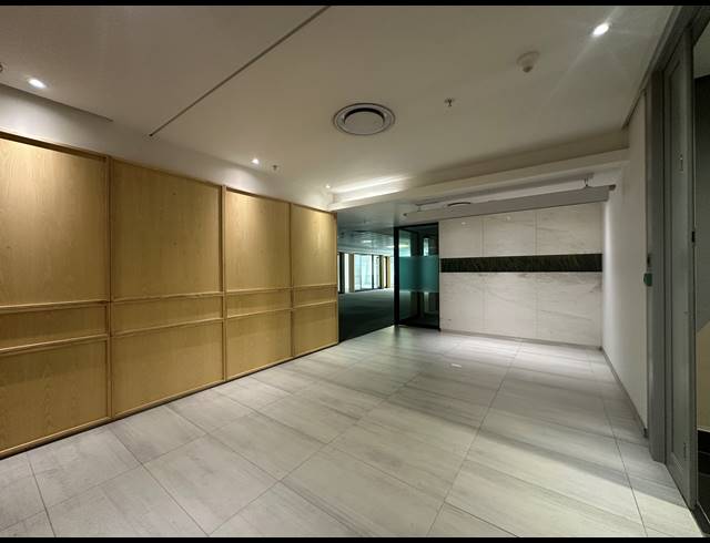 426M² OFFICE TO LET IN SANDTON CENTRAL